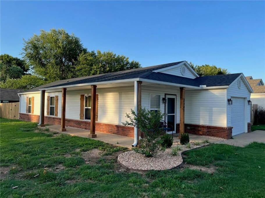 Villa House Of Charm! Bike Trails & New Walmart Hq Bentonville Exterior foto