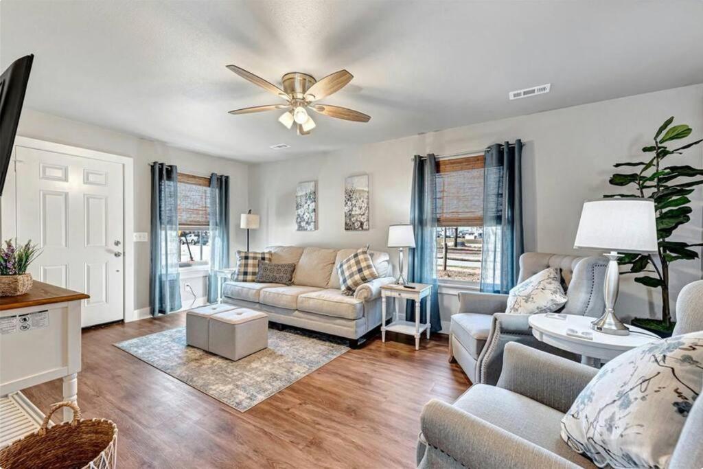 Villa House Of Charm! Bike Trails & New Walmart Hq Bentonville Exterior foto